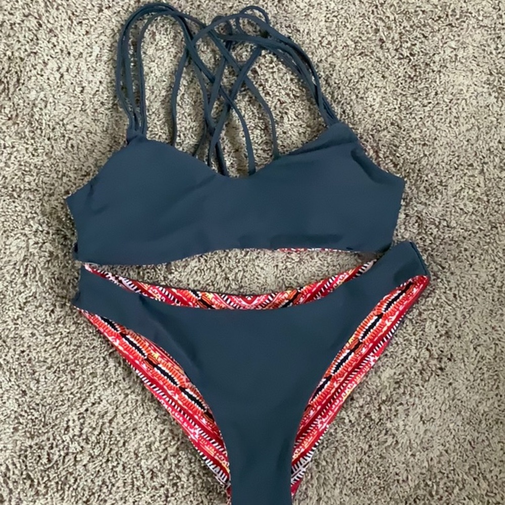 Reversible bikini set